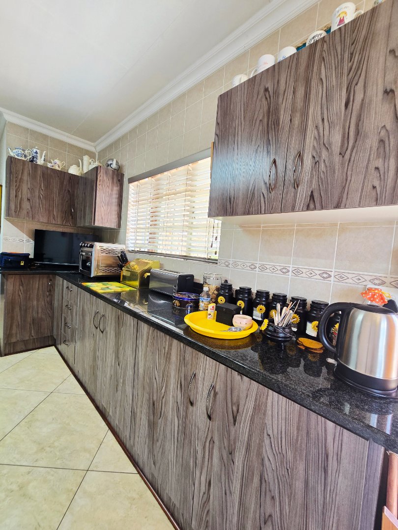 3 Bedroom Property for Sale in Flimieda North West